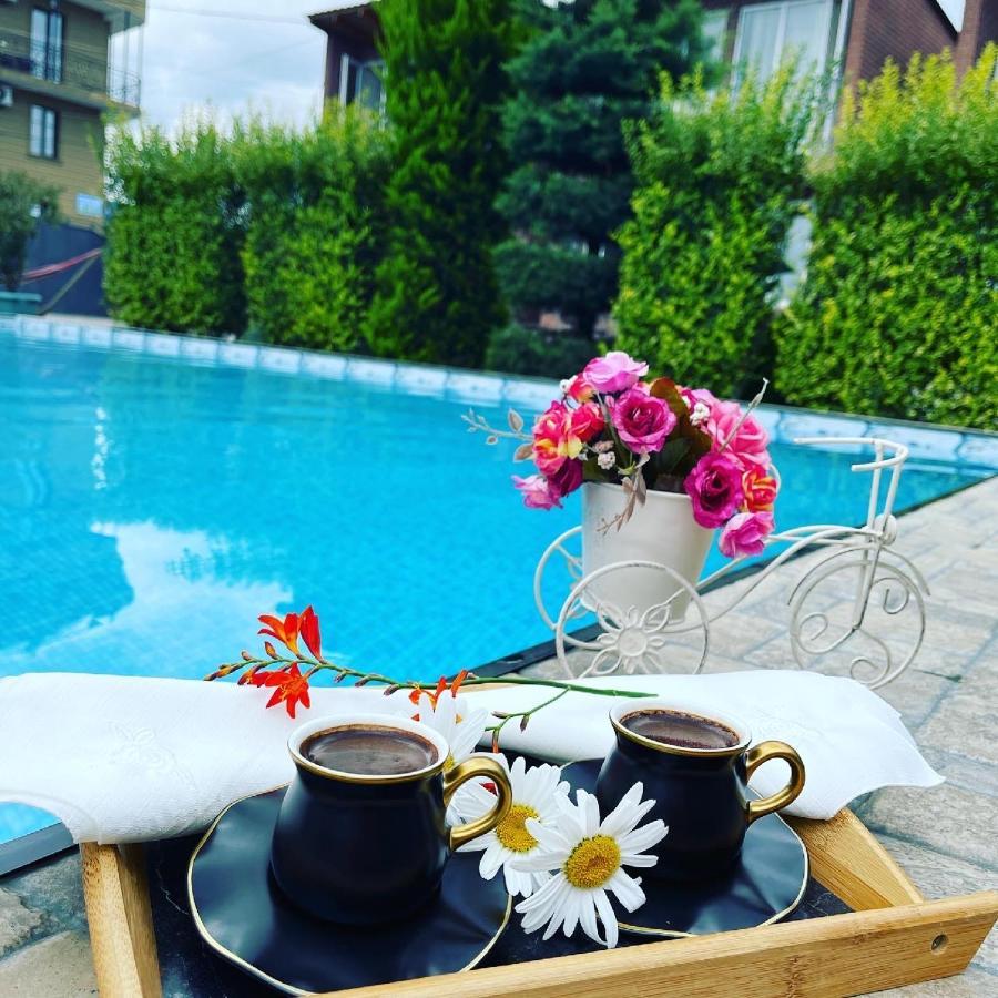 Hotel Buta Батумі Екстер'єр фото