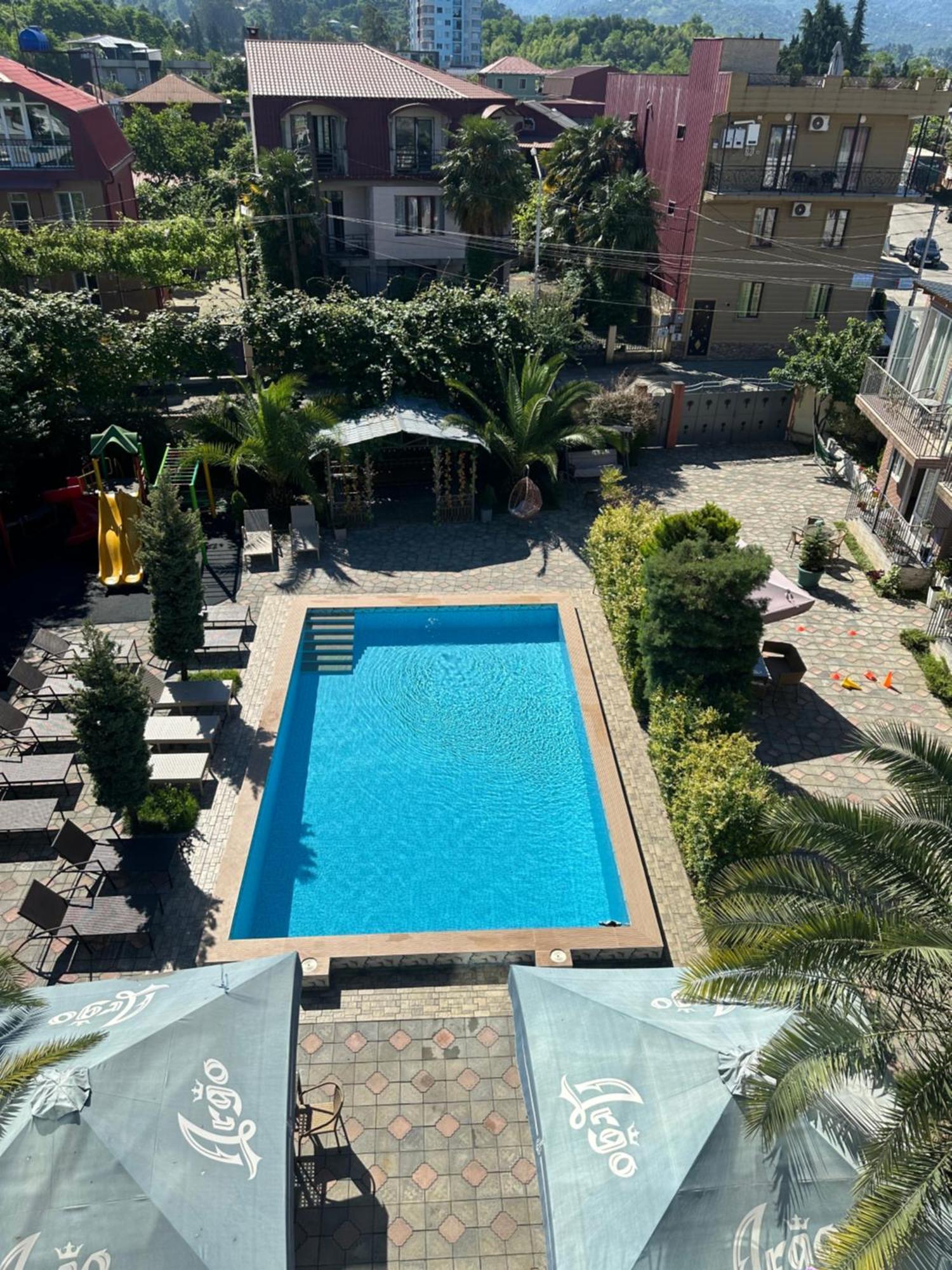 Hotel Buta Батумі Екстер'єр фото