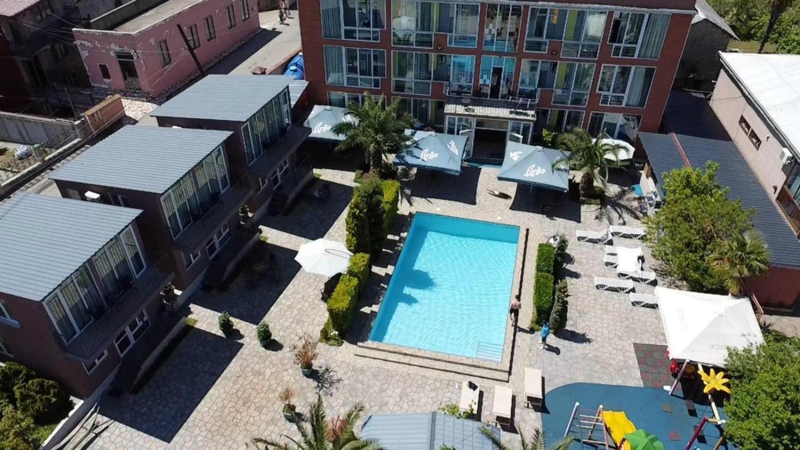 Hotel Buta Батумі Екстер'єр фото