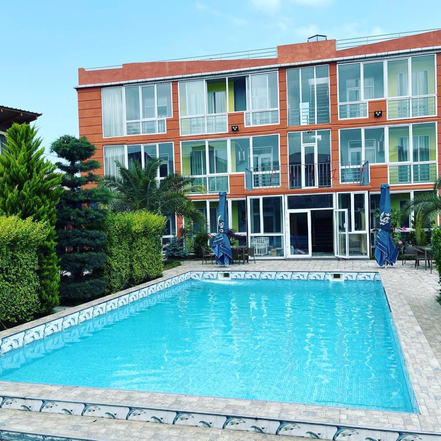 Hotel Buta Батумі Екстер'єр фото
