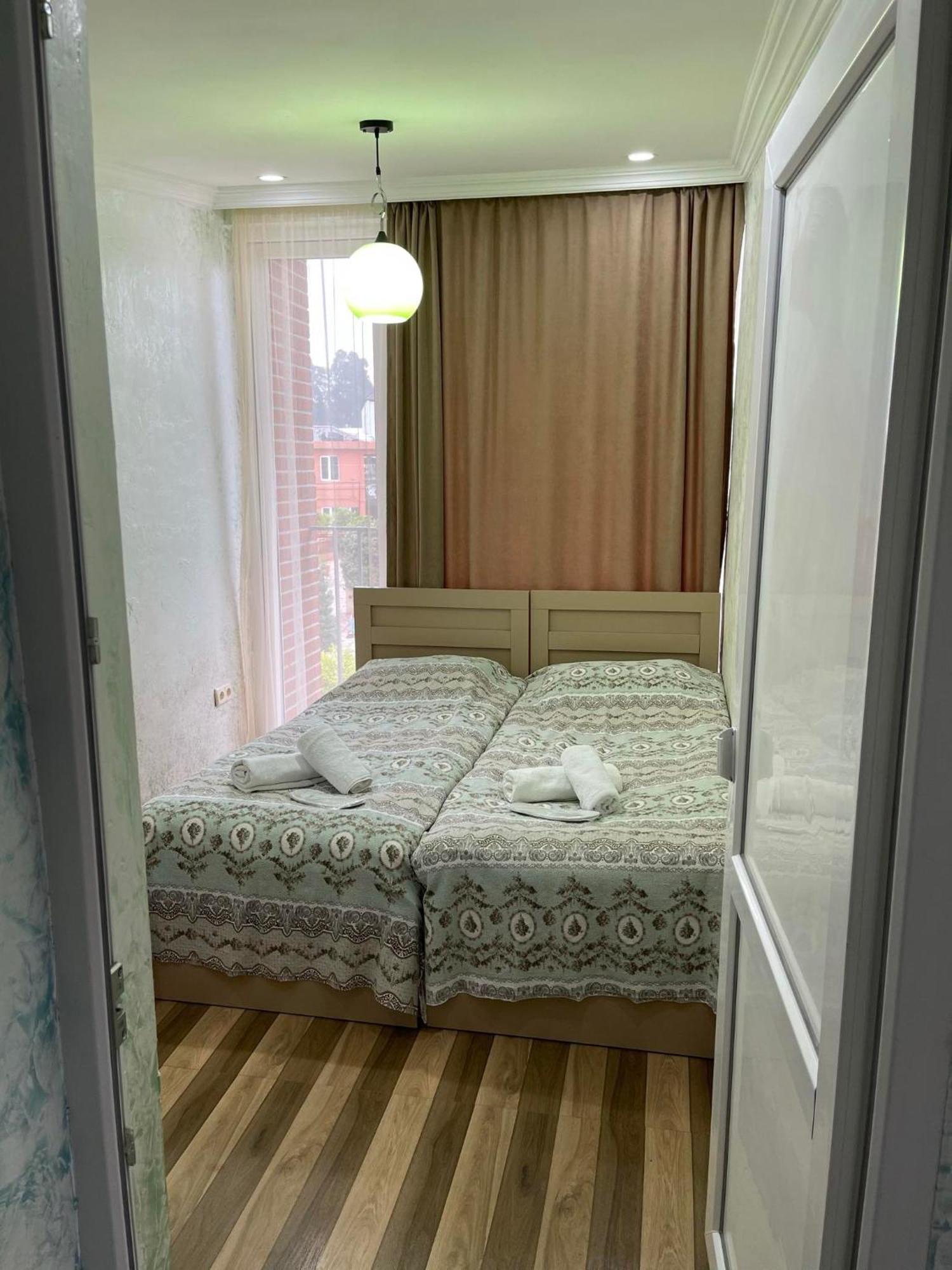 Hotel Buta Батумі Екстер'єр фото