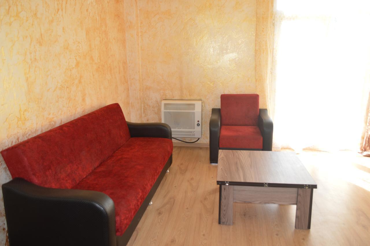 Hotel Buta Батумі Екстер'єр фото