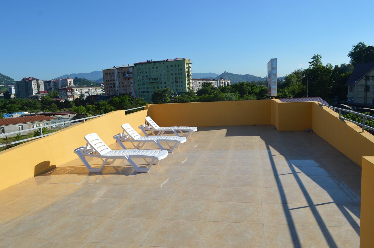 Hotel Buta Батумі Екстер'єр фото