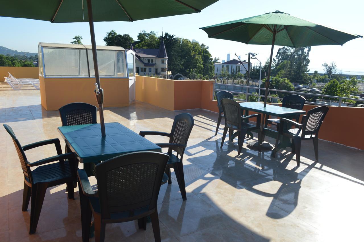 Hotel Buta Батумі Екстер'єр фото