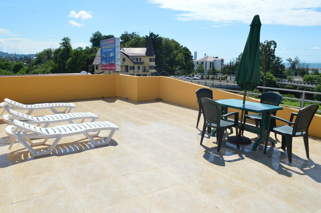 Hotel Buta Батумі Екстер'єр фото